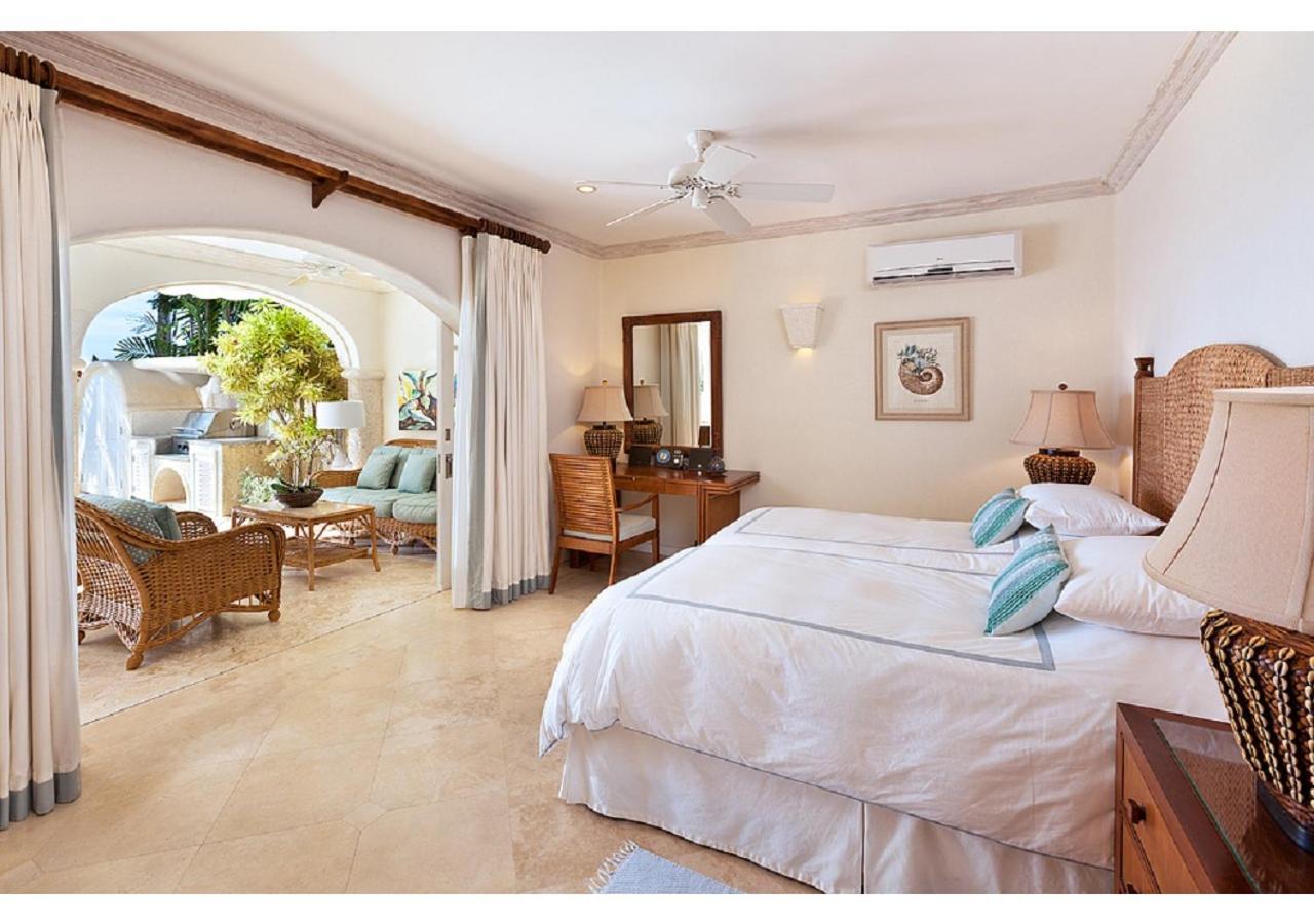 Port St. Charles Hotel เซนต์ปีเตอร์ ภายนอก รูปภาพ